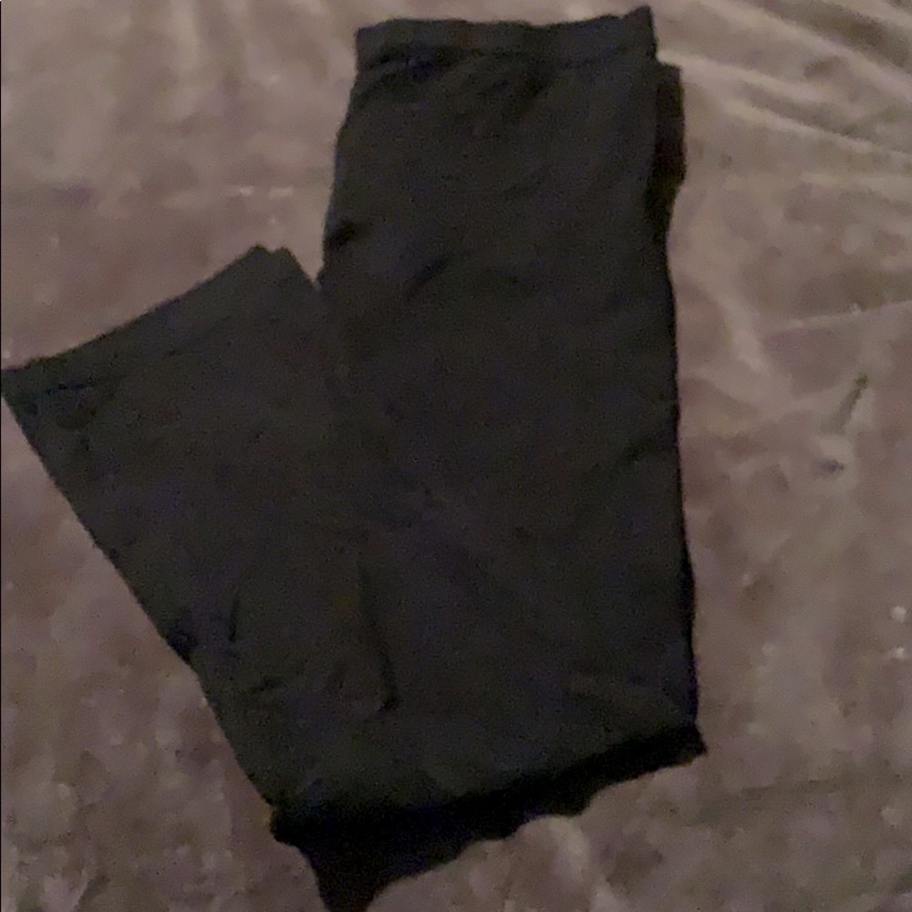 ⚜️ Black capri / ankle leggings